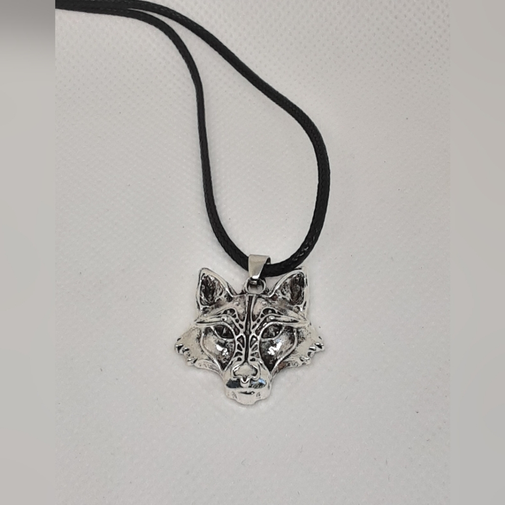 Necklace Silver Tone Wolf Black Lace Unisex Men Women Goth Punk
